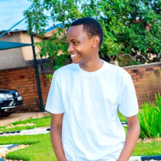 MFURANZIMA GATWAZA Lucky